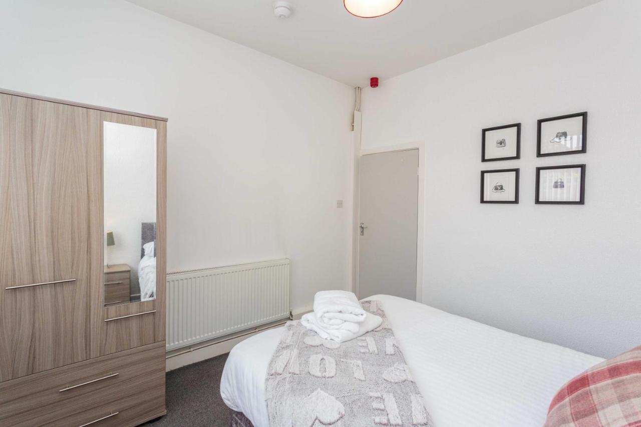 Apartment Cherry - Mulberry